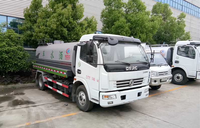 新款東風(fēng)多利卡9噸灑水車價(jià)格表
