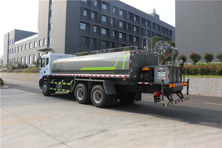 東風(fēng)華神T5后雙橋20噸縱昂牌CLT5250GPSEQ6型綠化噴灑車價格